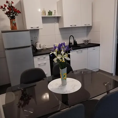 דירה Mirijana