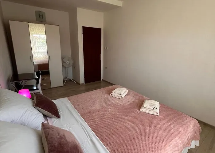 شقة Mirijana