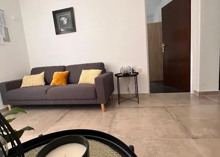 شقة Mirijana